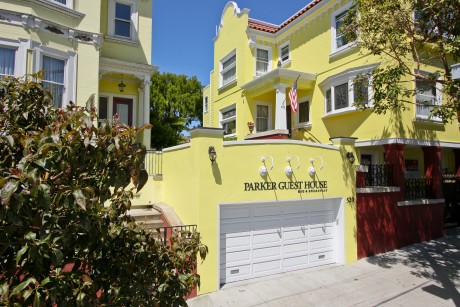 Parker Guest House - Hotel Entrance